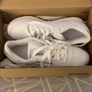 Brand new white sneakers!